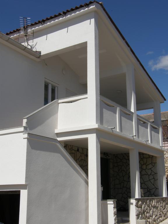 Apartments Marino Povljana Luaran gambar