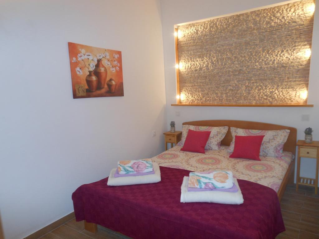Apartments Marino Povljana Luaran gambar